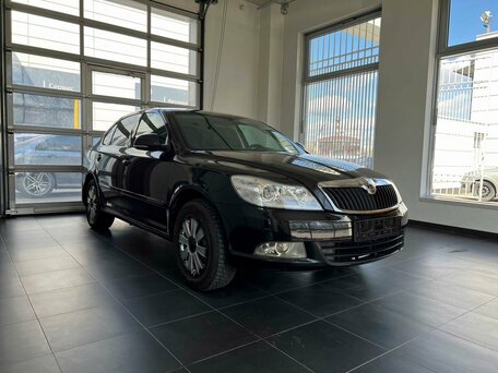 2012 Skoda Octavia II (A5) Рестайлинг, чёрный, 800000 рублей, вид 1