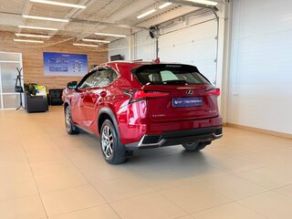2019 Lexus NX 200 I Рестайлинг, красный, 3649900 рублей, вид 4