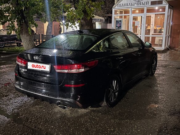 2019 Kia Optima IV Рестайлинг, чёрный, 1800000 рублей - вид 3