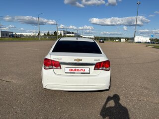 2013 Chevrolet Cruze I Рестайлинг, белый, 650000 рублей, вид 3