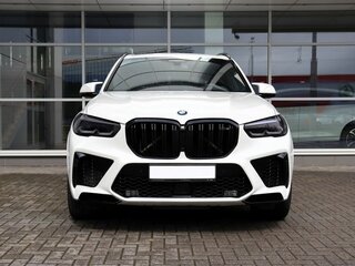 2021 BMW X5 M Competition III (F95), белый, 10500000 рублей, вид 2