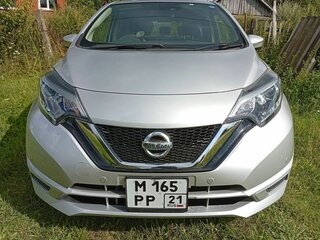 2020 Nissan Note II Рестайлинг, серебристый, 1300000 рублей, вид 3