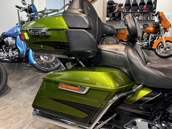 2017 Harley-Davidson CVO Limited, зелёный, 2299000 рублей - вид 7