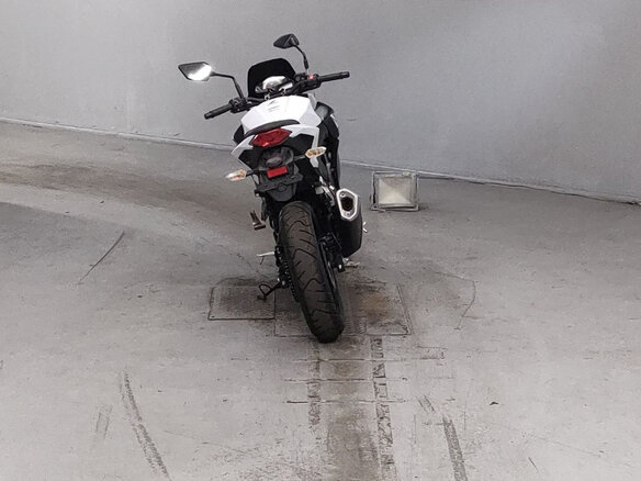 2014 Kawasaki Z 250, белый, 375000 рублей - вид 3