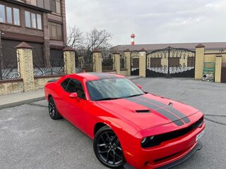 2020 Dodge Challenger III Рестайлинг 2, красный, 4600000 рублей, вид 4