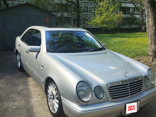 1999 Mercedes-Benz E-Класс 280 II (W210, S210), серебристый, 800000 рублей, вид 2
