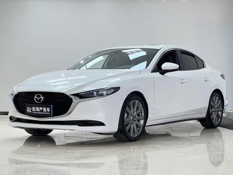2023 Mazda 3 Axela IV (BP), белый, 1420000 рублей, вид 1
