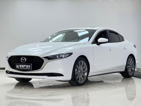 2023 Mazda 3 Axela IV (BP), белый, 1420000 рублей