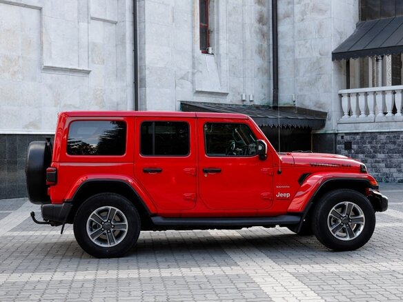2019 Jeep Wrangler IV (JL), красный, 4850000 рублей - вид 10