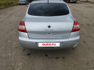 2007 Renault Megane II Рестайлинг, серебристый, 450000 рублей, вид 3
