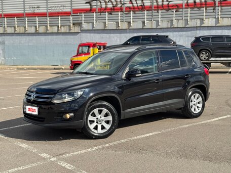 2013 Volkswagen Tiguan I Рестайлинг, чёрный, 1290000 рублей, вид 1