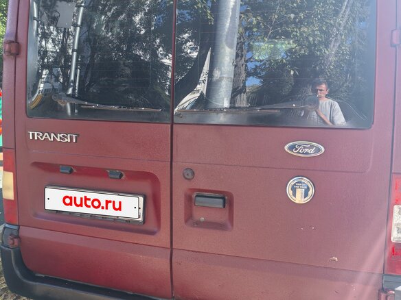 2007 Ford Transit, красный - вид 11