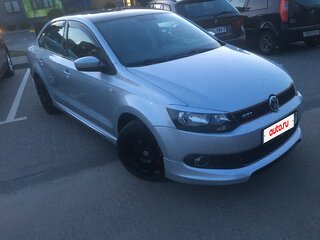 2013 Volkswagen Polo V, серебристый, 896681 рублей, вид 4