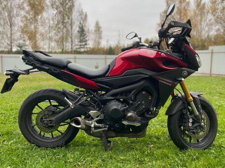 2016 Yamaha MT-09 Tracer (FJ-09), красный, 790000 рублей, вид 3