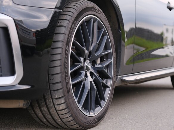 2020 Audi A4 45 TFSI V (B9) Рестайлинг, чёрный, 2900000 рублей - вид 11