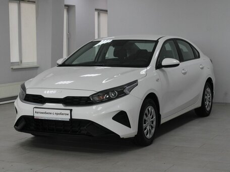 2021 Kia Cerato IV Рестайлинг, белый, 1999900 рублей, вид 3