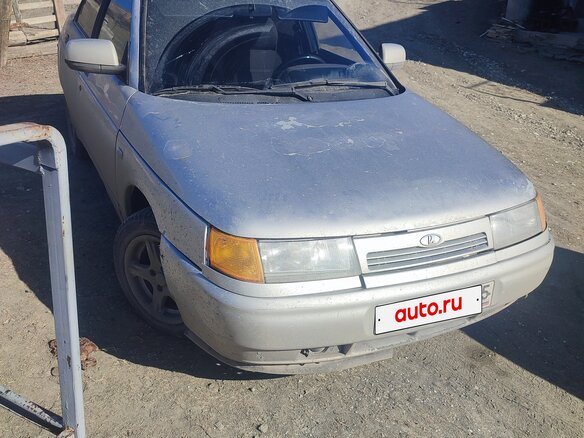2002 Lada (ВАЗ) 2110, серебристый, 130000 рублей