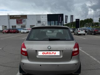 2014 Skoda Fabia II Рестайлинг, бежевый, 480000 рублей, вид 4