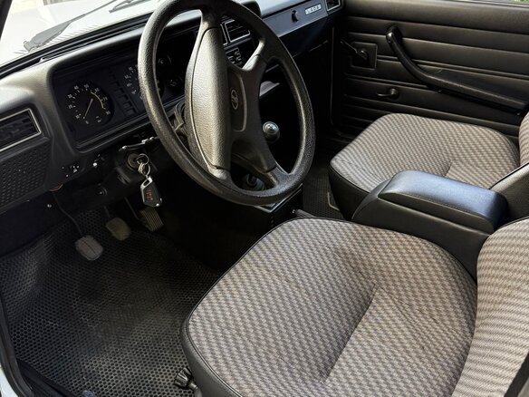 2008 Lada (ВАЗ) 2107, белый, 375000 рублей - вид 4