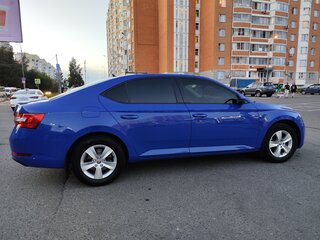 2018 Skoda Superb III, синий, 1830000 рублей, вид 4