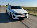 2021 Kia K5 III, белый, 2300000 рублей - вид 2
