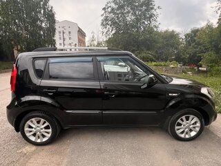 2013 Kia Soul I Рестайлинг, чёрный, 970000 рублей, вид 4