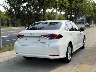 2023 Toyota Corolla Sporty XII (E210) Рестайлинг, белый, 1560013 рублей, вид 4