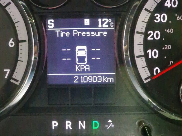 2010 Dodge RAM IV (DS/DJ), чёрный, 3300000 рублей - вид 1