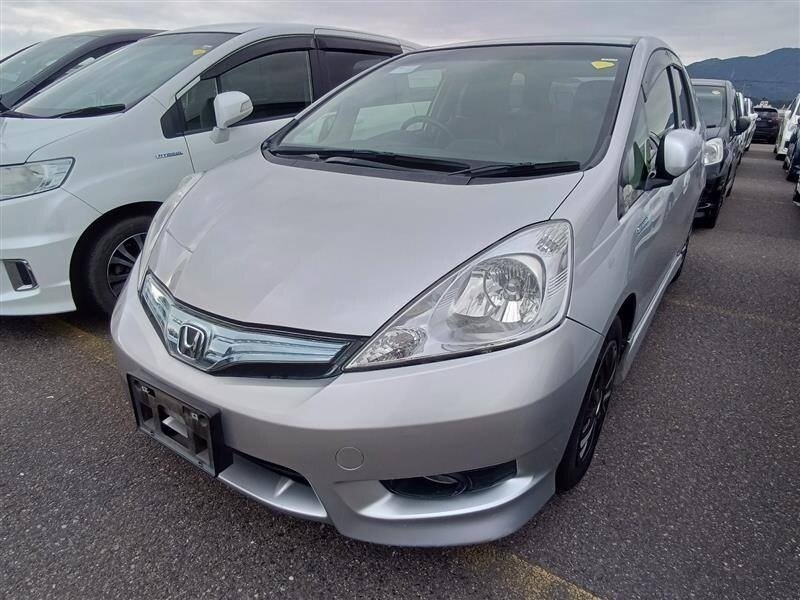 Открыть фотографии: Honda Fit Shuttle I Рестайлинг