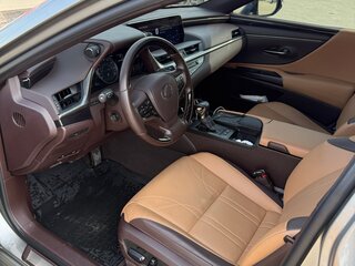 2020 Lexus ES 300h VII, серый, 4800000 рублей, вид 5