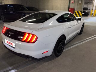 2023 Ford Mustang VI Рестайлинг, белый, 3700000 рублей, вид 4