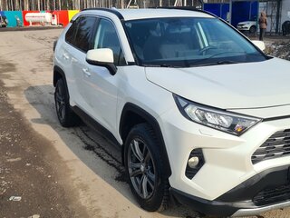 2020 Toyota RAV4 V (XA50), белый, 3200000 рублей, вид 1