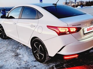 2021 Hyundai Solaris II Рестайлинг, белый, 1450000 рублей, вид 4