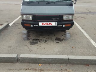 1985 Toyota Town Ace II Рестайлинг, серый, 245000 рублей, вид 1