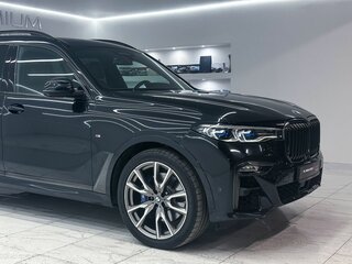 2021 BMW X7 M50d I (G07), чёрный, 8250000 рублей, вид 3