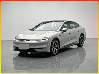 2026 Changan Qiyuan A06 28.39 kWh, серебристый, 2803003 рублей, вид 1