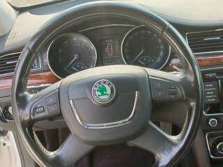 2012 Skoda Superb II, белый, 1360000 рублей, вид 5