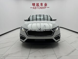 2023 Skoda Octavia IV (A8), белый, 2000000 рублей, вид 3