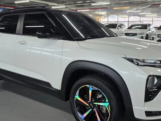2023 Chevrolet TrailBlazer III, белый, 1590025 рублей, вид 2