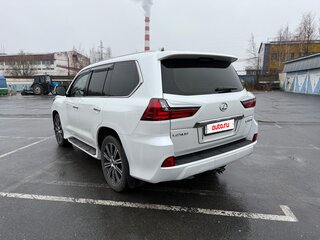 2018 Lexus LX 570 III Рестайлинг 2, белый, 7900000 рублей, вид 2