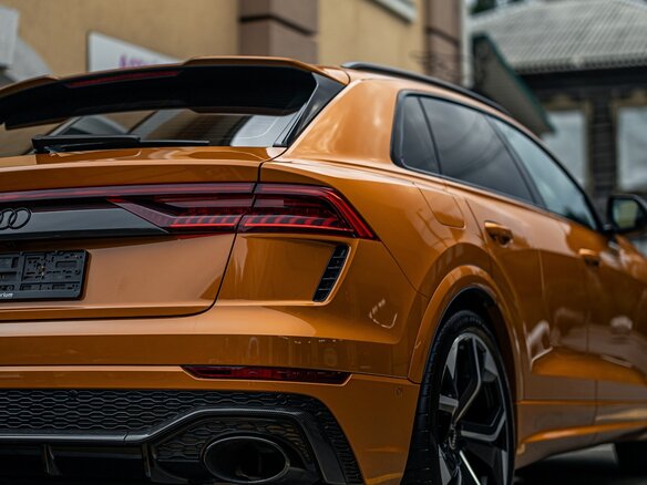 2021 Audi RS Q8 I, оранжевый, 11050000 рублей - вид 14