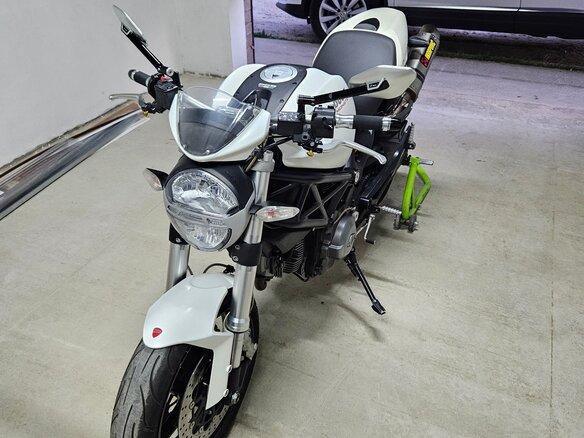 2013 Ducati Monster 696, белый, 490000 рублей - вид 4