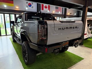 2026 GMC Hummer EV, серый, 24745776 рублей, вид 2