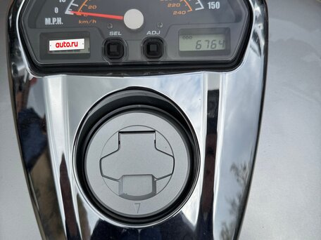 2006 Suzuki Boulevard M109R, серебристый, 1300000 рублей, вид 4