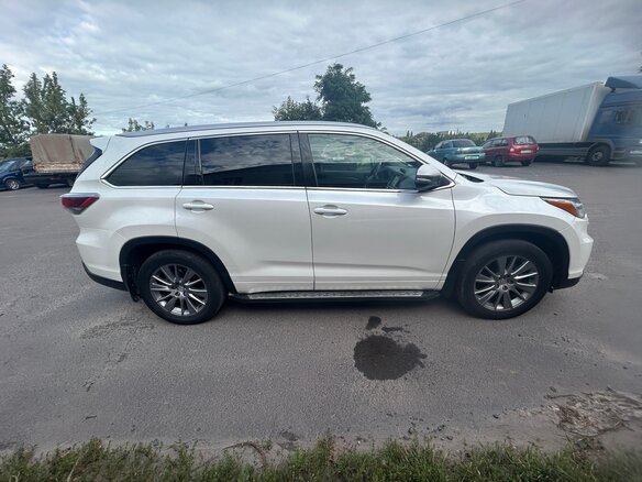 2014 Toyota Highlander III (XU50), белый, 2350000 рублей - вид 3