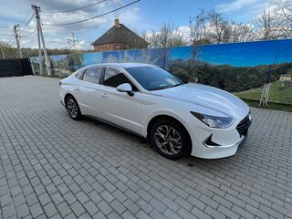 2021 Hyundai Sonata VIII (DN8), белый, 2400000 рублей, вид 4