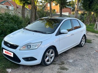 2010 Ford Focus II Рестайлинг, белый, 600000 рублей, вид 1