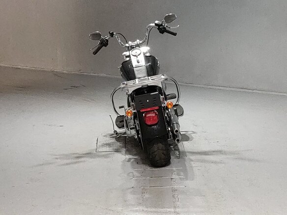 2017 Harley-Davidson Fat Boy, чёрный, 1132000 рублей - вид 4