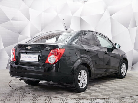 2013 Chevrolet Aveo II, чёрный, 525000 рублей, вид 5