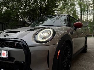 2023 Mini Hatch Cooper S III (F55/F56) Рестайлинг 2, серый, 3300000 рублей, вид 2